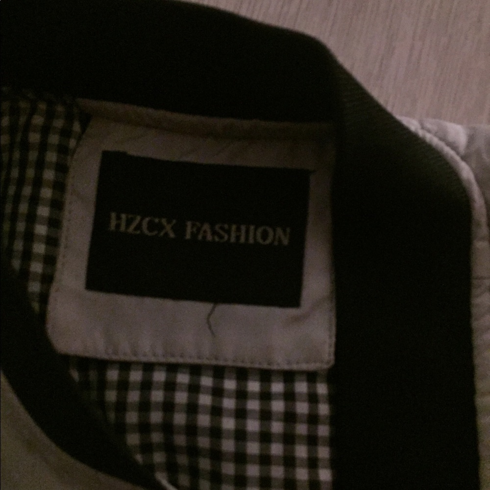 Jacket - Picture 3 of 4